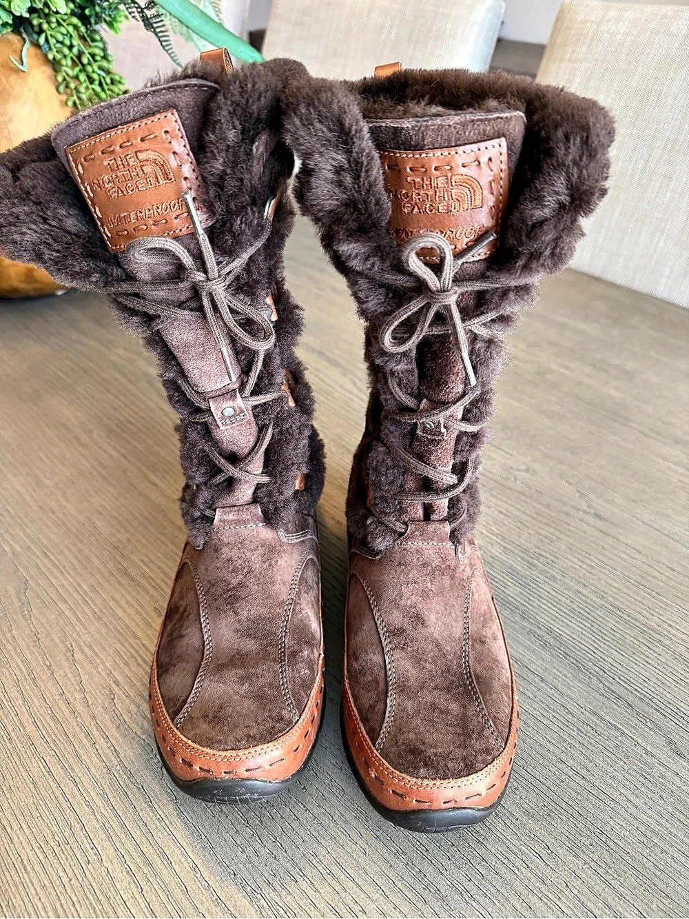The North Face Fur-Lined Lace-Up Winter Boots Brown